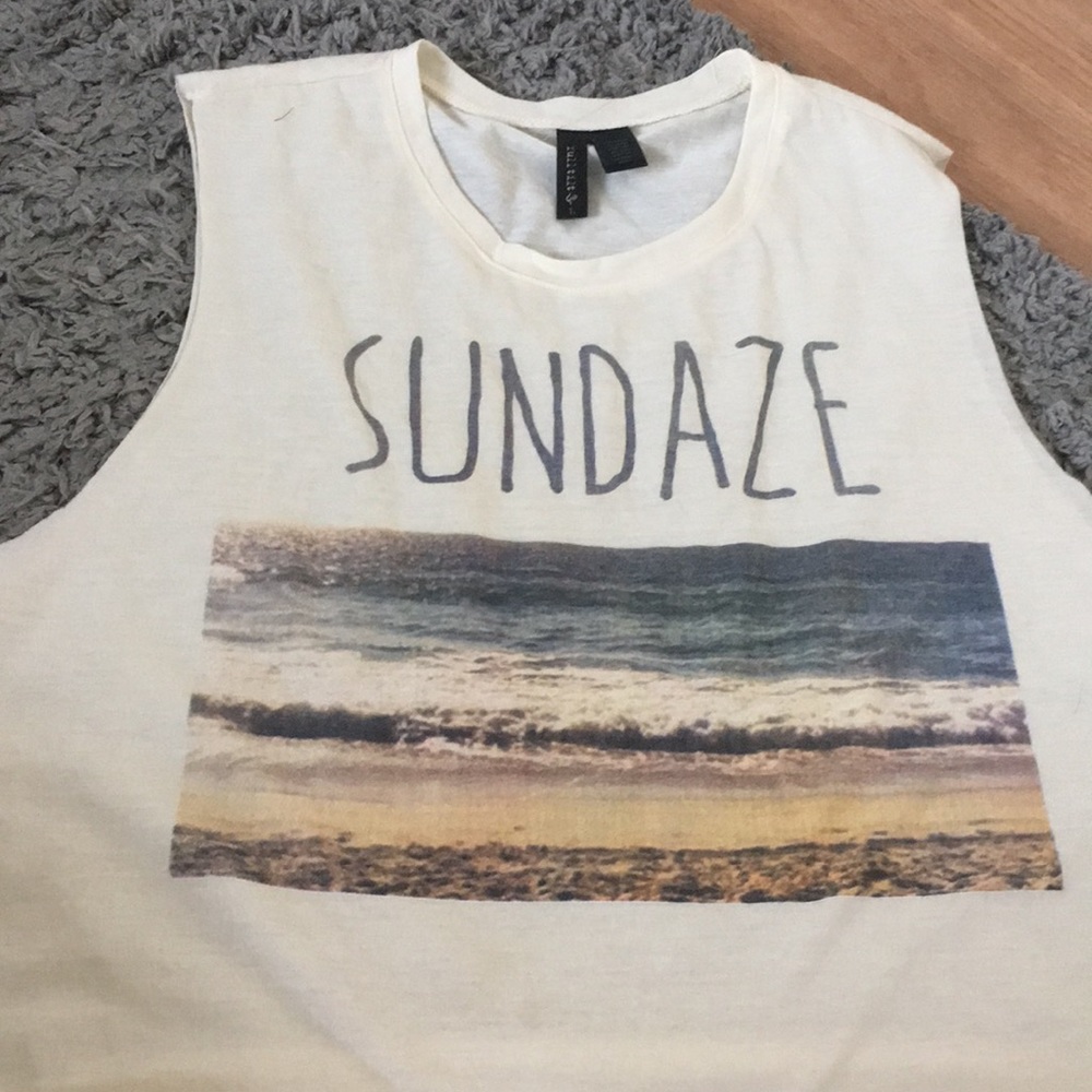 Muscle tee